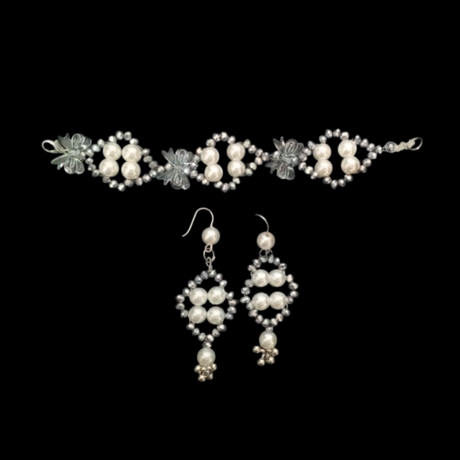 elegant earrings and bracelet combo for party-wear