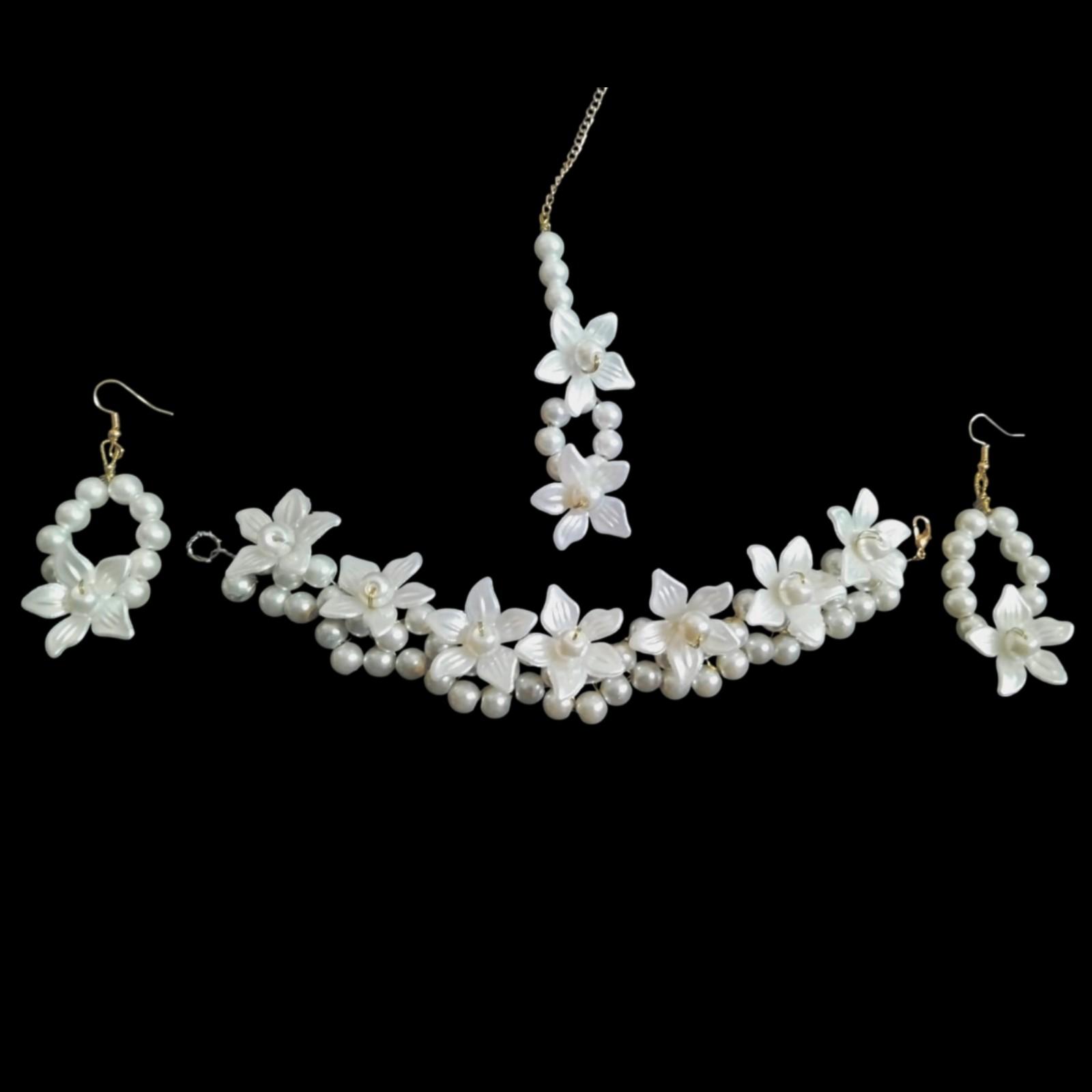 elegant pearl jewelry set with bindiya