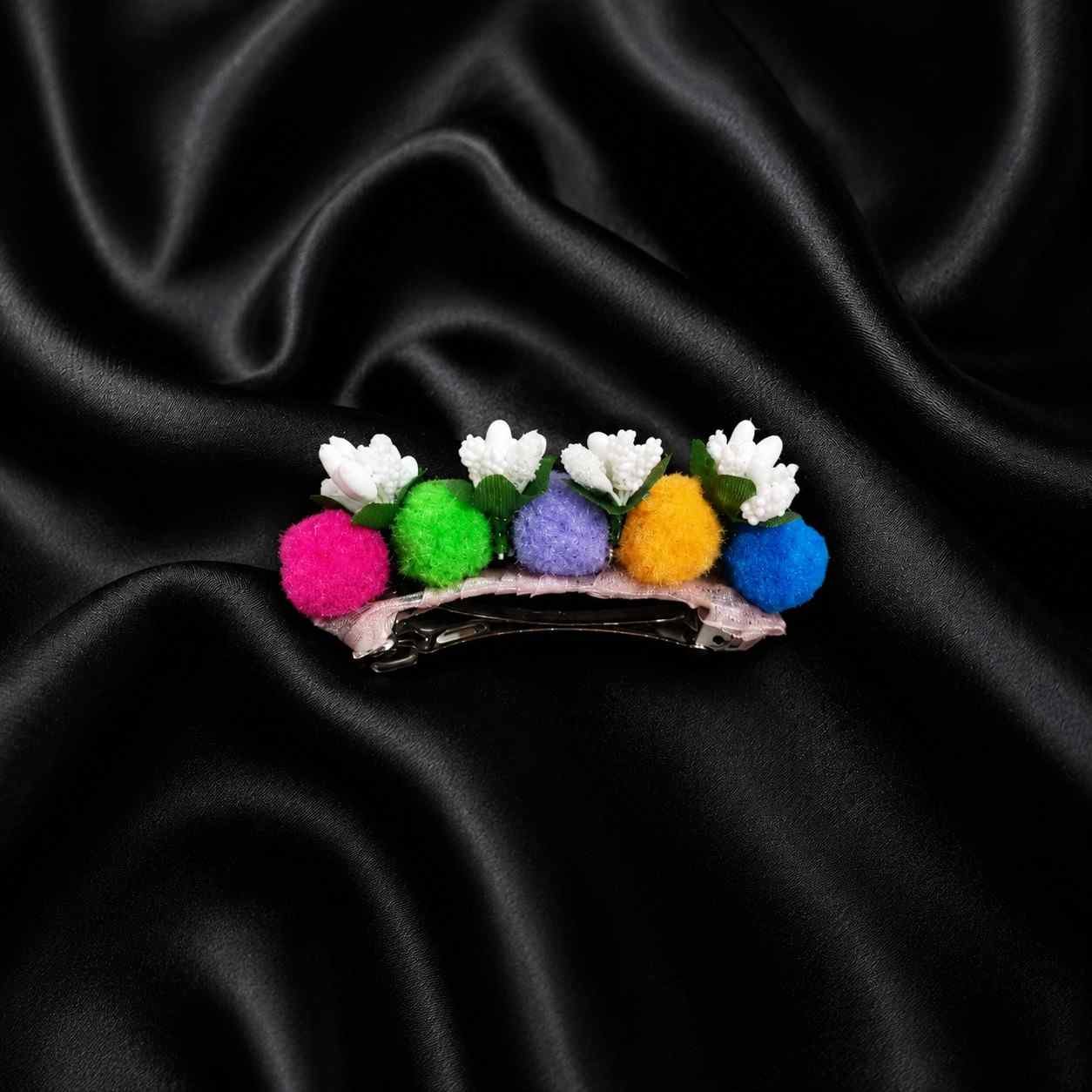 Stylish Hair Clip with Soft Embellishments