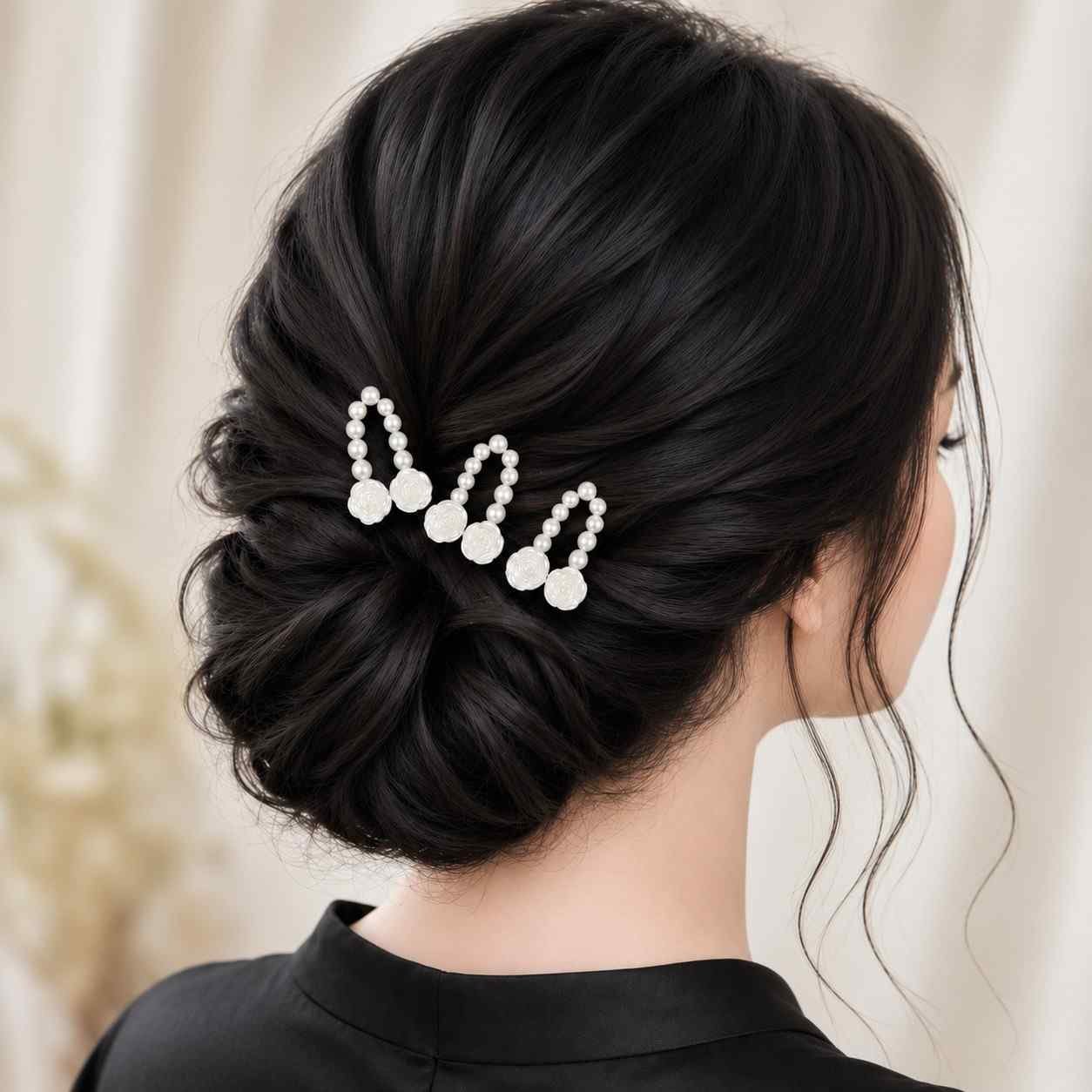 Elegant white hair pins with flowers and pearls